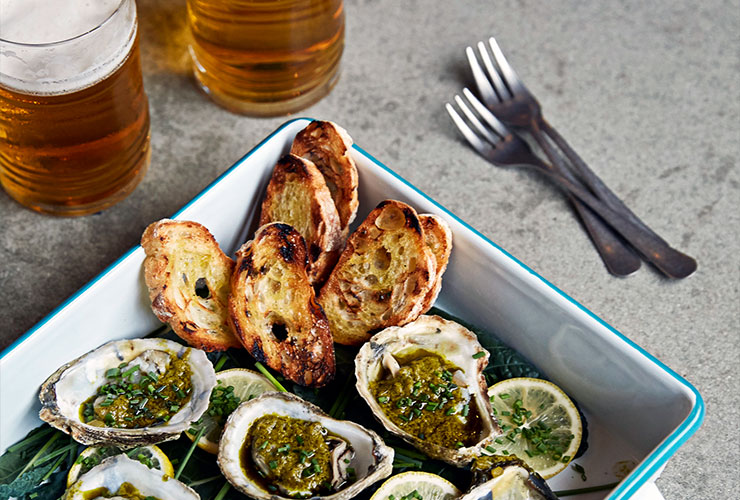 Grilled bred and oysters